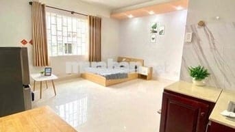 Cho Thuê Căn Hộ Studio Rộng Cửa Sổ Lớn Full NT Bếp Xa Ở Trung Tâm Q10