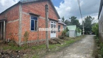 Nhà mặt tiền lộ nhựa đối diện KDC Đông Phú
