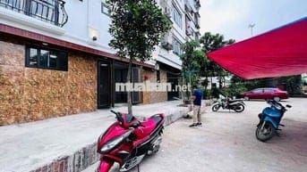 CHDV đối diện FPT - Ô Tô đỗ trước nhà - 2 mặt tiền 15P khép kín