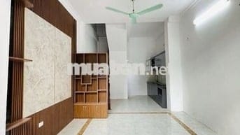 NHÀ PHÚC ĐỒNG - LÔ GÓC - AN NINH TỐT - NGÕ OTO THÔNG - 300M BIG C