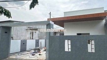 Căn cấp 4 ngang 9m gần hoàn thiện, chỉ cần 500tr là nhận nhà