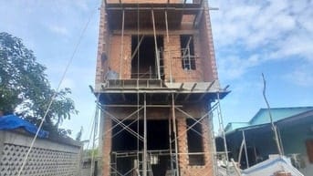 NHÀ 1T/1L MT DX 070 ĐỐI DIỆN TRƯỜNG HỌC CẤP 2 ĐỊNH HÒA