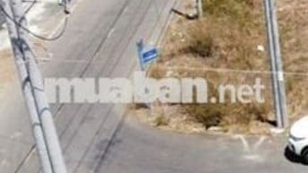 CHÍNH CHỦ GỬI BÁN LÔ ĐẤT 2 MẶT TIỀN TẠI THỊ TRẤN ĐẤT ĐỎ Địa chỉ: Thị t