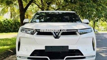 Công ty tặng VF9 không có nhu cầu sử dụng bản Plus