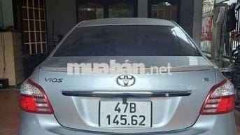 Chính chủ bán xe Toyota vios 2013