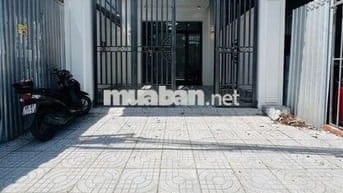 Cần tiền bán gấp căn nhà ở gần TT chợ Trảng Bàng 122m2 SHR giá 680tr