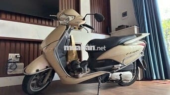 Xe máy Honda Lead 110 Vàng - chính chủ sang tên