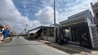 CẦN TRẢ NỢ BÁN GẤP NHÀ NGAY THỊ TRẤN CỦ CHI 66m2 MẶT TIỀN ĐƯỜNG NHỰA G