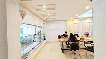 Cho thuê văn phòng Lê Trọng Tấn 100m2 16r view hồ thoáng đẹp sàn vuông