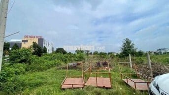 Giá đầu tư 700triệu mặt tiền đường Huỳnh Văn Cọ, TT Củ Chi 200m2, SHR