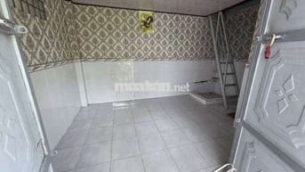 Trọ tự quản Phòng mặt tiền có máy lạnh, gác đúc