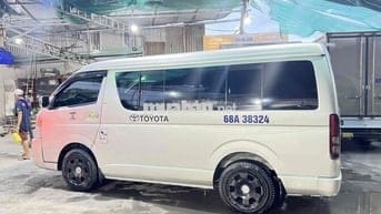 Toyota Hiace 2006 - 123456 km