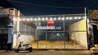 Sắp tới gia đình chủ đất chuyển định cư về Bắc ở nên bán lại lô đất. N