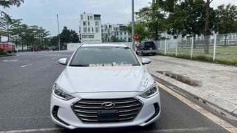 Cần. Bán Hyundai Elantra 2017 1.6 AT - số tự động