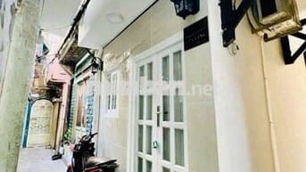 CHÍNH CHỦ BÁN NHÀ ĐẸP ĐƯỜNG CÔ GIANG, Q1: HAI TẦNG, NỘI THẤT ĐẦY ĐỦ