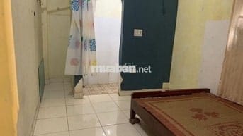 Nhà trọ giá rẻ 13 m² giá 1tr4 Quang Trung Hà Đông, có sẵn giường.