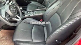 Mazda 3 2019 1.5L Luxury - 90000 km