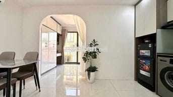 chung cư mini mới , có thể ở luôn .