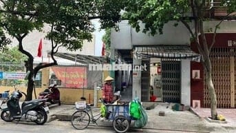 Bán nhà mặt tiền trung tâm Quận 6