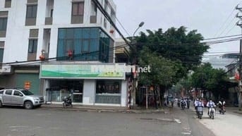 CẦN CHO THUÊ MẶT BẰNG NHÀ 2 MẶT TIỀN