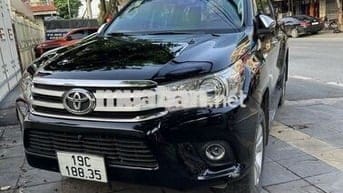 Toyota Hilux 2016 2.5E 4x2 MT - 200000 km