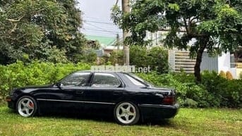 lexus ls400