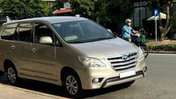 Bán Innova V số tự động bản cao cấp nhất 2015