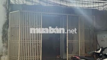 Nhà nguyên căn 1 trệt 1 lầu 2PN hẻm ba gác