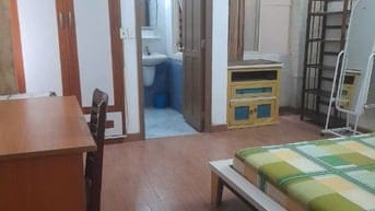 Phòng quận 10 đủ tiện nghi . DT 24m2. thoáng mát.