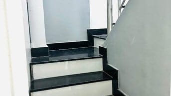Nhà mặt tiền Hồng Bàng quận 5,giá rẻ như căn hộ