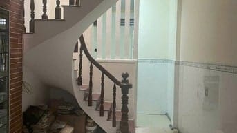 Cho thuê phòng ở lầu 1 có bếp riêng tại Lê Đại Hành Quận 11