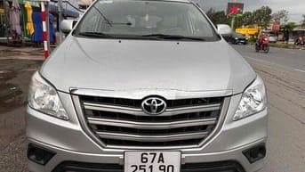 Toyota Innova 2014 E - 82000 km