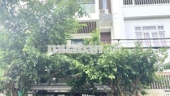 CHO THUÊ NHÀ 13 PHÒNG CÓ THANG MÁY KHU BÀN CỜ TRUNG TÂM THÀNH PHỐ GIÁ