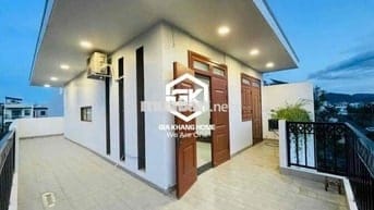 BIỆT THỰ 3 TẦNG Ở VÀ KINH DOANH SẠCH KDT MỸ GIA GÓI 2 ĐỐI DIỆN SÂN BÓN