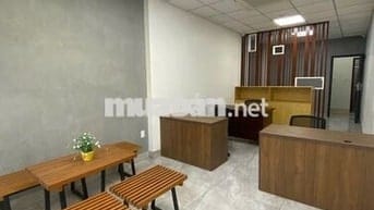 Văn phòng 8tr kế Vạn Phúc City - Có sảnh tiếp khách riêng