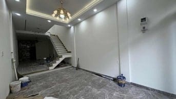 Cần bán nhà ngay chợ TÂN ĐỊNH  giá 18,5 tỷ
