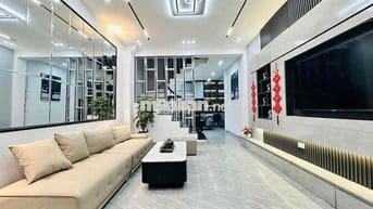 🏡 BÁN NHÀ XUÂN THUỶ – 42m² – CÁCH Ô TÔ 40M – GIÁ HƠN 10 TỶ