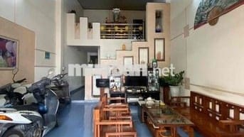 Bán nhanh nhà kiệt ô tô Sơn Trà, gần cầu sông Hàn