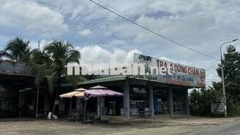 Mặt tiền nhựa kinh doanh liền được