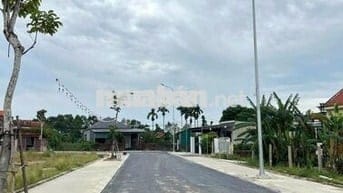 Bán lô đất dãy 2 Lê Lợi đường nhựa dự án 15m