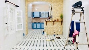 Cho thuê nhà ngõ 218 Tây Sơn, Đống Đa, 40m2x 3 tầng, ô tô đỗ cửa, 