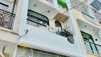 SIÊU PHẨM! - 28H Đặng Văn Ngữ, P.10, Q.PN - 4.5x18m, 3 tầng