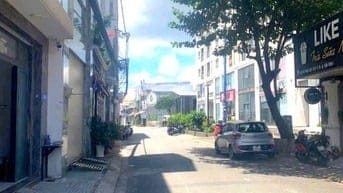 Bán Nhà Trần Thái Tông 91 m 2 Tầng Hẻm 5 m 7 Tỷ Xíu.