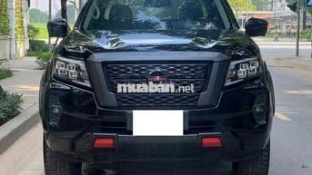 Nissan Navara Pro4X sx 2022 màu đen siêu đẹp