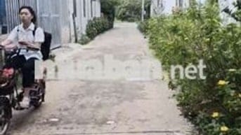 Chủ ngộp bán đất  + nhà .đất tp