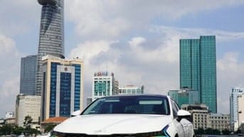 ROYAL CAR-CHO THUÊ XE OTO TỰ LÁI GIÁ RẺ QUẬN 2