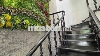 CHO THUÊ NHÀ 3TẦNG ĐƯỜNG HỒ NGHINH GẦN BIỂN KHU SẦM UẤT