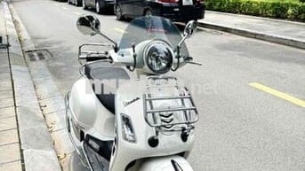 Chính chủ bán vespa gts 125 2017