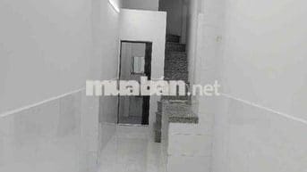 Nhà cầu Nguyễn Văn Cừ, Nhỉnh 3 tỷ, hẻm 3m thông ra chợ
