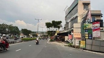 Bán gấp căn hộ Newtown Apartment ngay Gigamall, Đường số 18 giá 3,3 tỷ